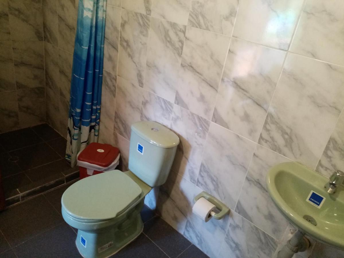 Hostal La Finquita ปาโลมิโน ภายนอก รูปภาพ