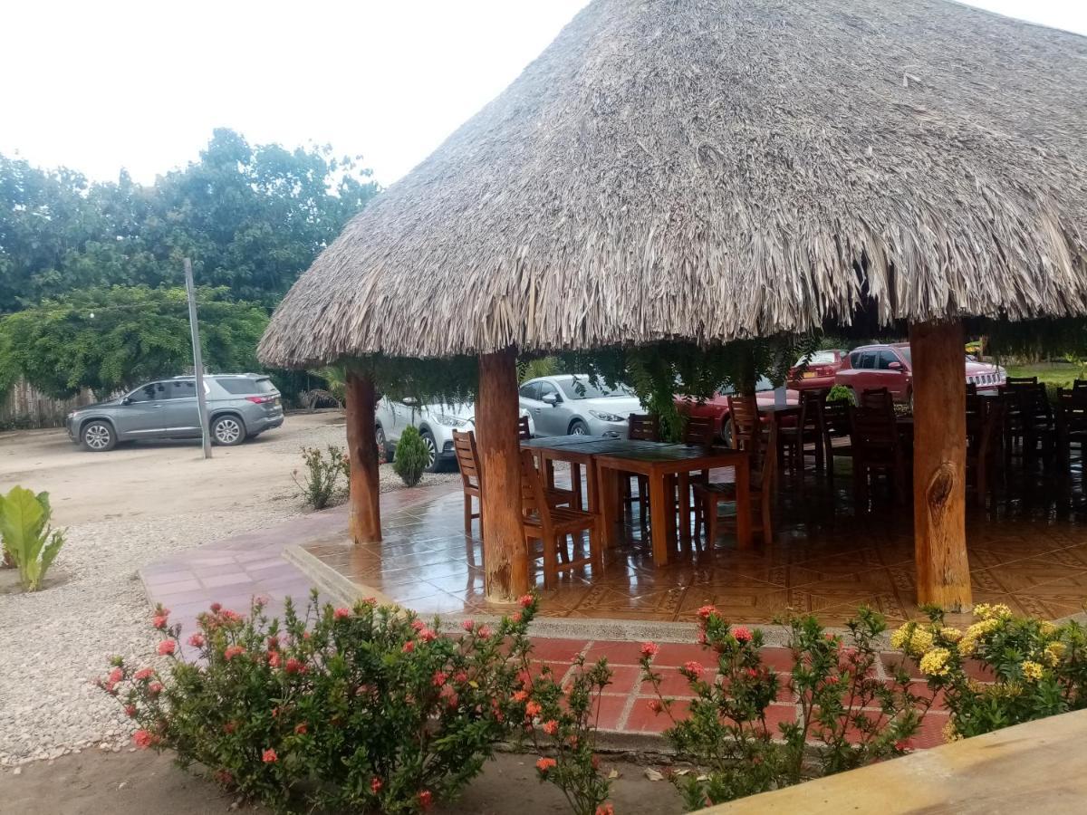 Hostal La Finquita ปาโลมิโน ภายนอก รูปภาพ